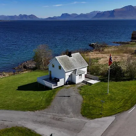 Sjonaert Feriehus, Bat Tilgjengelig For Leie Ålesund Exterior photo